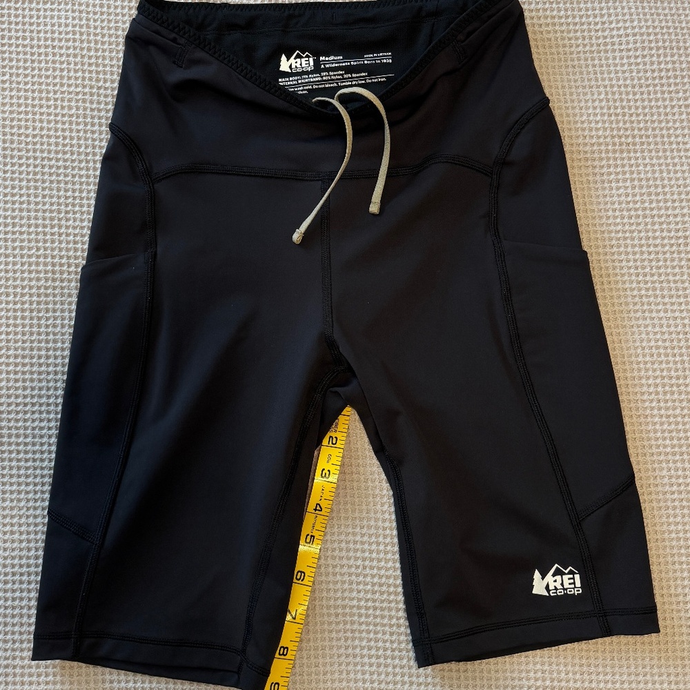 REI Co-op Swiftland 9" running shorts women's Medium M black